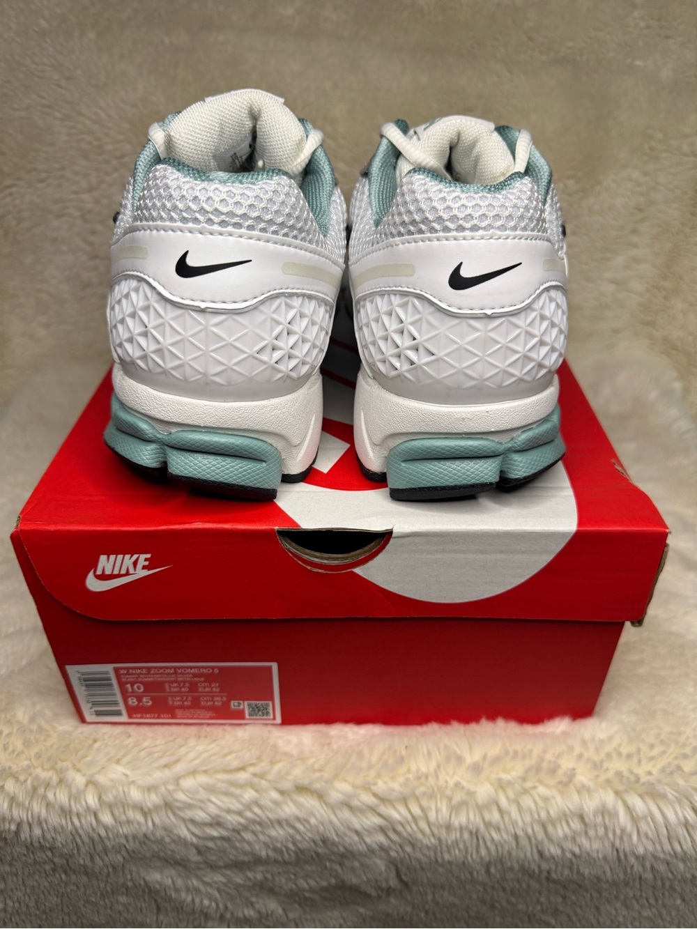 New in Box — Women’s Nike Zoom 🏎️ Vomero - Picture 4 of 7
